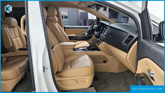 KIA CARNIVAL 9-SEATER HI-LIMOUSINE