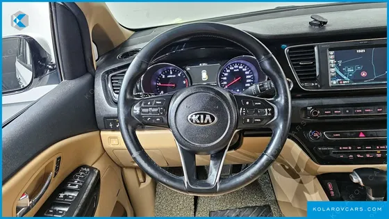 KIA CARNIVAL 9-SEATER HI-LIMOUSINE