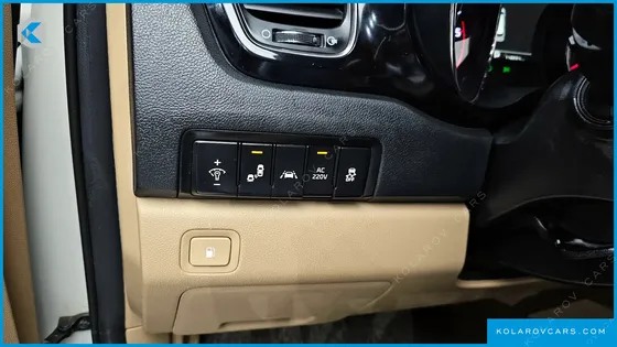 KIA CARNIVAL 9-SEATER HI-LIMOUSINE