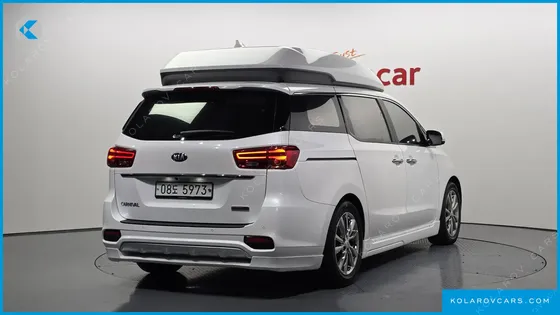KIA CARNIVAL 9-SEATER HI-LIMOUSINE