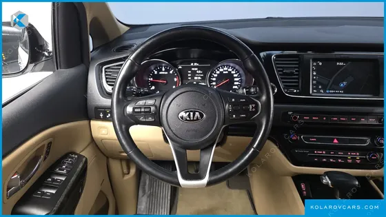KIA CARNIVAL 9-SEATER HI-LIMOUSINE