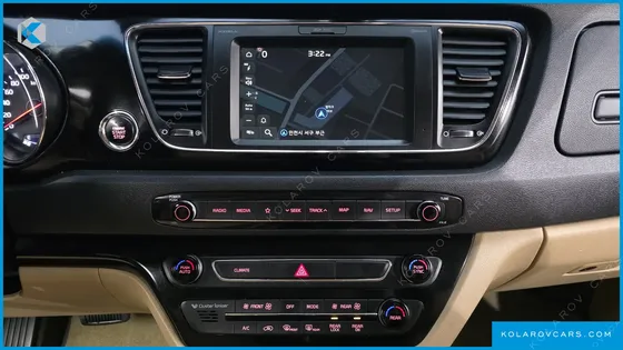 KIA CARNIVAL 9-SEATER HI-LIMOUSINE