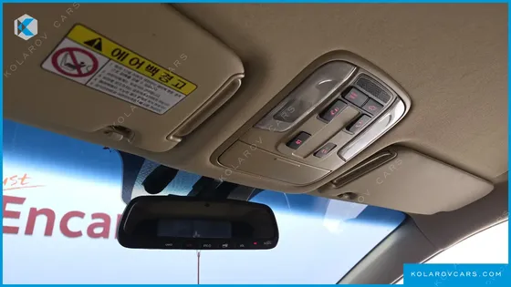 KIA CARNIVAL 9-SEATER HI-LIMOUSINE