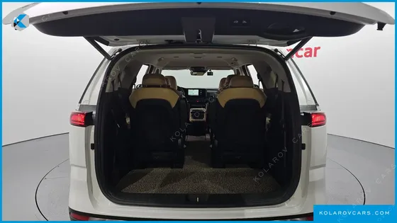 KIA CARNIVAL GASOLINE 9-SEATER NOBLESSE