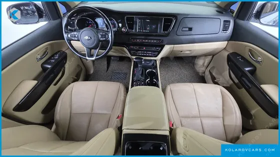 KIA CARNIVAL 7-SEATER LIMOUSINE