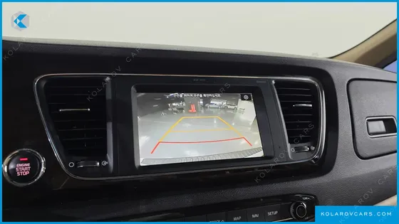KIA CARNIVAL 7-SEATER LIMOUSINE