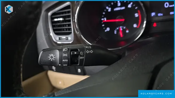 KIA CARNIVAL 7-SEATER LIMOUSINE