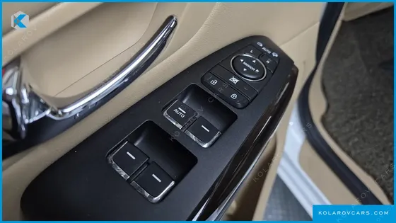 KIA CARNIVAL 7-SEATER LIMOUSINE