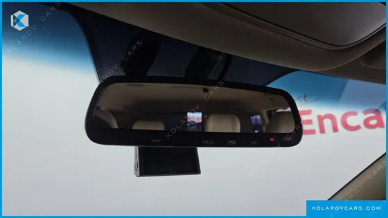 KIA CARNIVAL 7-SEATER LIMOUSINE