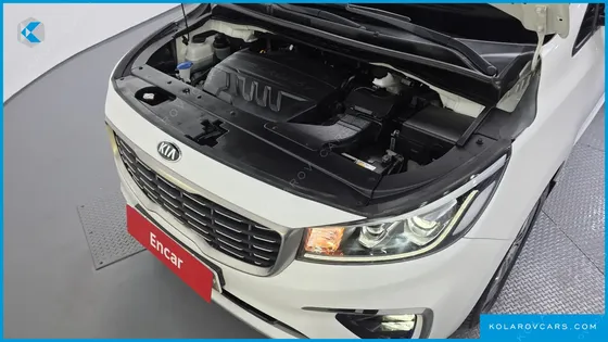 KIA CARNIVAL 7-SEATER LIMOUSINE