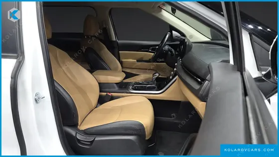 KIA CARNIVAL GASOLINE 9-SEATER PRESTIGE
