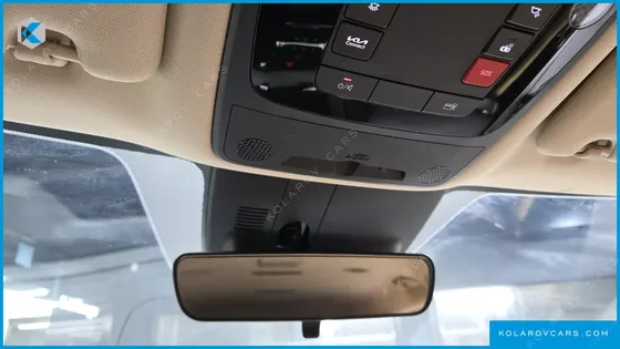 KIA CARNIVAL GASOLINE 9-SEATER PRESTIGE