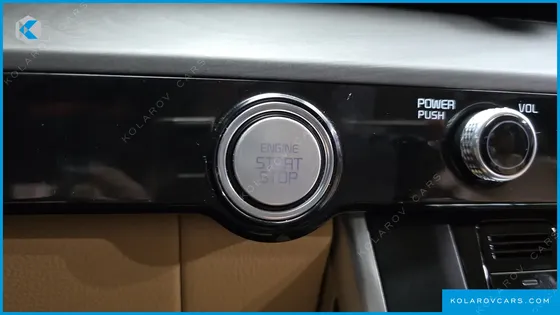 KIA CARNIVAL GASOLINE 9-SEATER PRESTIGE