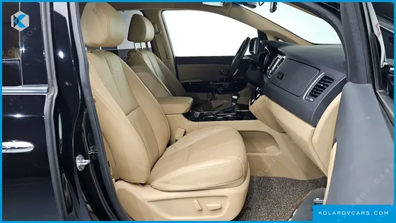 KIA CARNIVAL GASOLINE 7-SEATER LIMOUSINE