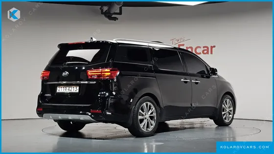KIA CARNIVAL GASOLINE 9-SEATER NOBLESSE SPECIAL