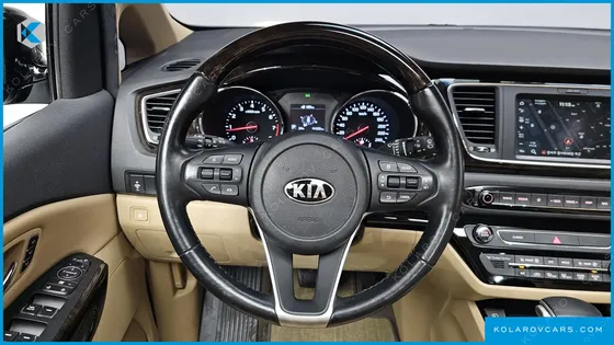 KIA CARNIVAL GASOLINE 9-SEATER NOBLESSE SPECIAL