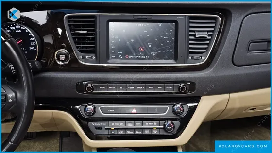 KIA CARNIVAL GASOLINE 9-SEATER NOBLESSE SPECIAL