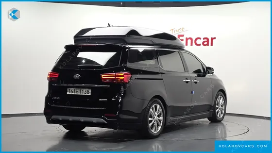 KIA CARNIVAL GASOLINE 9-SEATER HI-LIMOUSINE