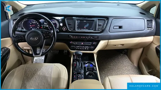 KIA CARNIVAL GASOLINE 9-SEATER HI-LIMOUSINE