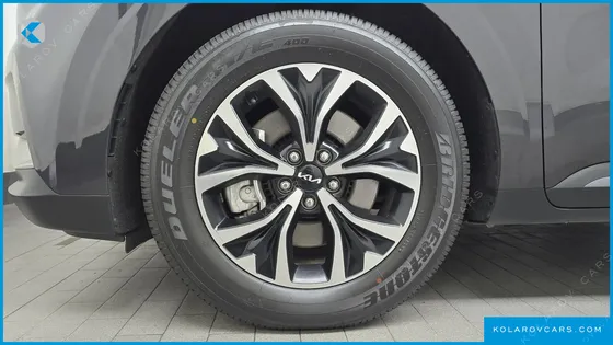 KIA CARNIVAL DIESEL 9-SEATER PRESTIGE