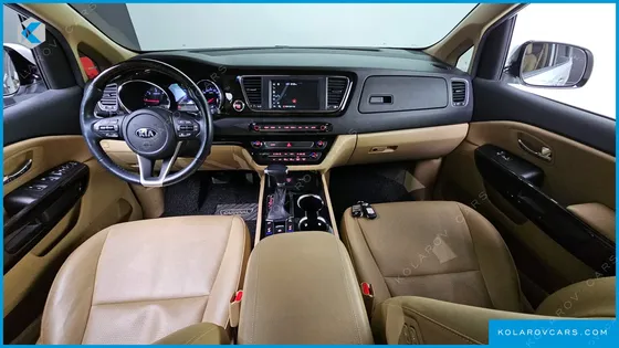 KIA CARNIVAL 9-SEATER PRSTIGE
