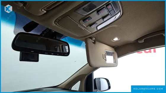 KIA CARNIVAL 9-SEATER PRSTIGE