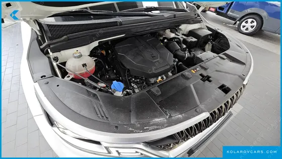 KIA CARNIVAL DIESEL 9-SEATER PRESTIGE