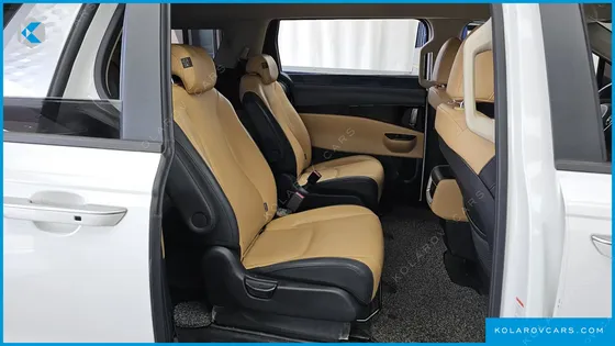 KIA CARNIVAL DIESEL 9-SEATER PRESTIGE