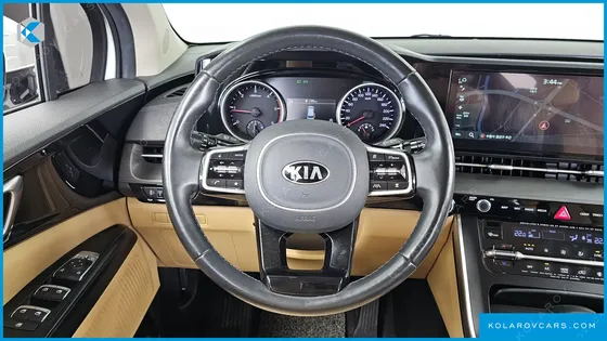 KIA CARNIVAL DIESEL 9-SEATER PRESTIGE