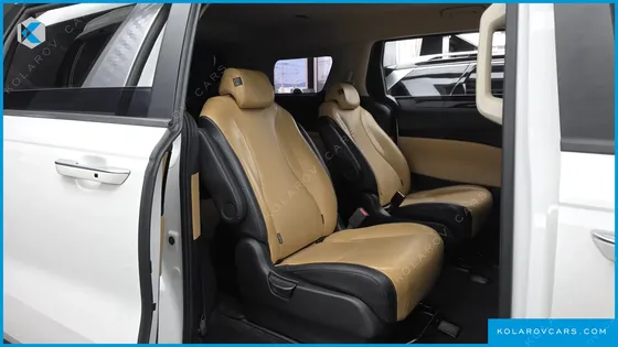 KIA CARNIVAL DIESEL 9-SEATER PRESTIGE