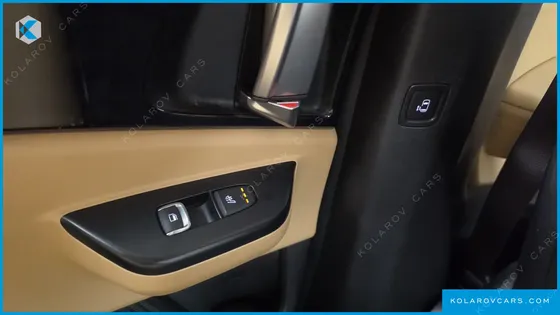 KIA CARNIVAL DIESEL 9-SEATER PRESTIGE
