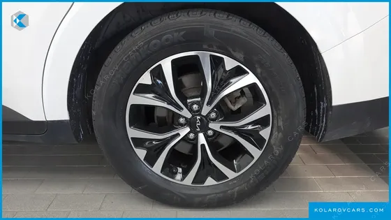 KIA CARNIVAL DIESEL 9-SEATER PRESTIGE