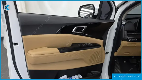 KIA CARNIVAL DIESEL 9-SEATER PRESTIGE