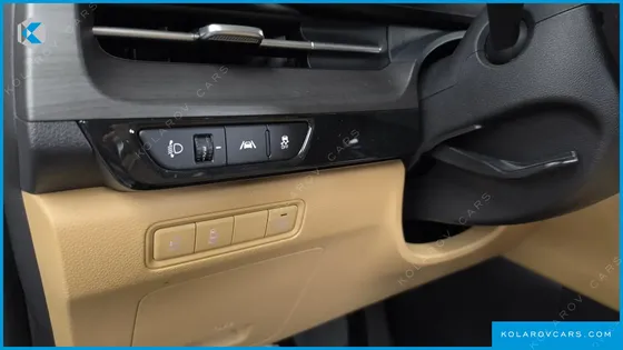KIA CARNIVAL DIESEL 9-SEATER PRESTIGE
