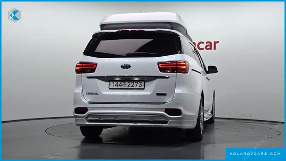KIA CARNIVAL GASOLINE 7-SEATER HI-LIMOUSINE
