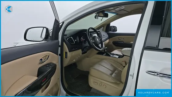 KIA CARNIVAL GASOLINE 7-SEATER HI-LIMOUSINE