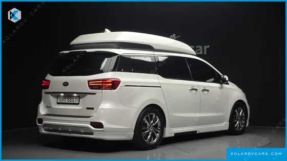 KIA CARNIVAL 9-SEATER HI-LIMOUSINE