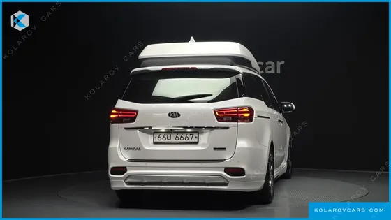 KIA CARNIVAL 9-SEATER HI-LIMOUSINE