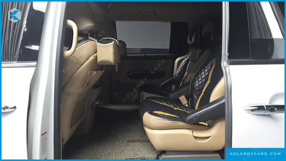 KIA CARNIVAL 9-SEATER HI-LIMOUSINE