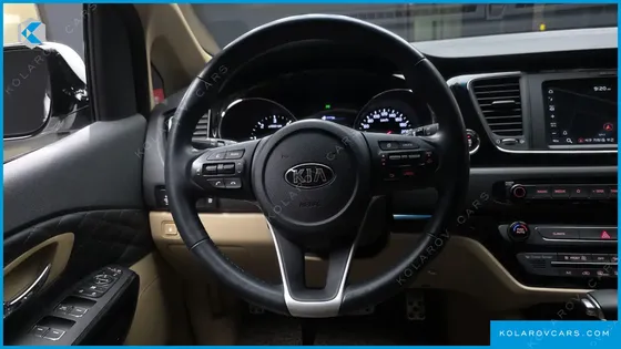 KIA CARNIVAL 9-SEATER HI-LIMOUSINE