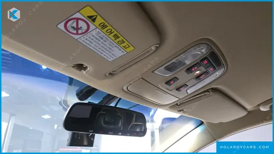 KIA CARNIVAL 9-SEATER HI-LIMOUSINE
