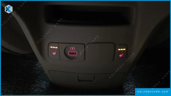 KIA CARNIVAL 9-SEATER HI-LIMOUSINE