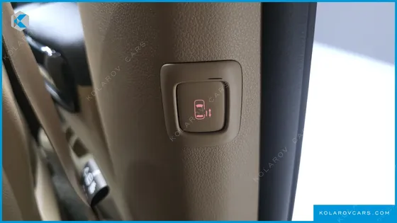 KIA CARNIVAL 9-SEATER HI-LIMOUSINE