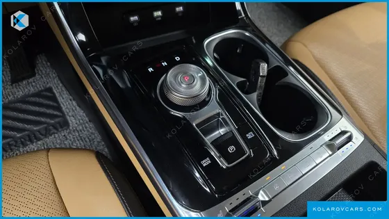 KIA CARNIVAL DIESEL 9-SEATER NOBLESSE