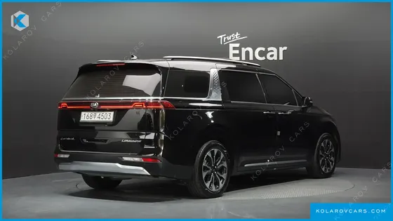 KIA CARNIVAL GASOLINE 7-SEATER SIGNATURE