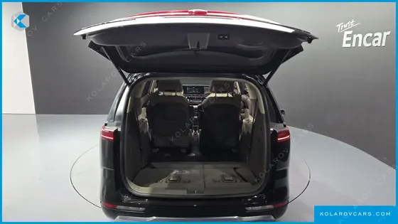 KIA CARNIVAL GASOLINE 7-SEATER SIGNATURE