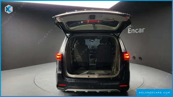 KIA CARNIVAL 7-SEATER LIMOUSINE