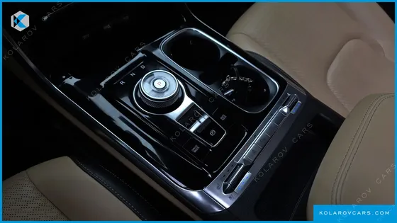 KIA CARNIVAL DIESEL 7-SEATER SIGNATURE