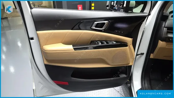 KIA CARNIVAL DIESEL 7-SEATER SIGNATURE