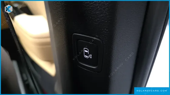 KIA CARNIVAL DIESEL 7-SEATER SIGNATURE